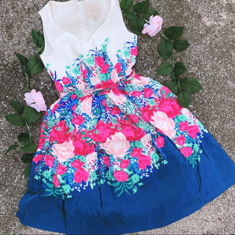 ModCloth | Floral V-Neck Cream Dress Size XS